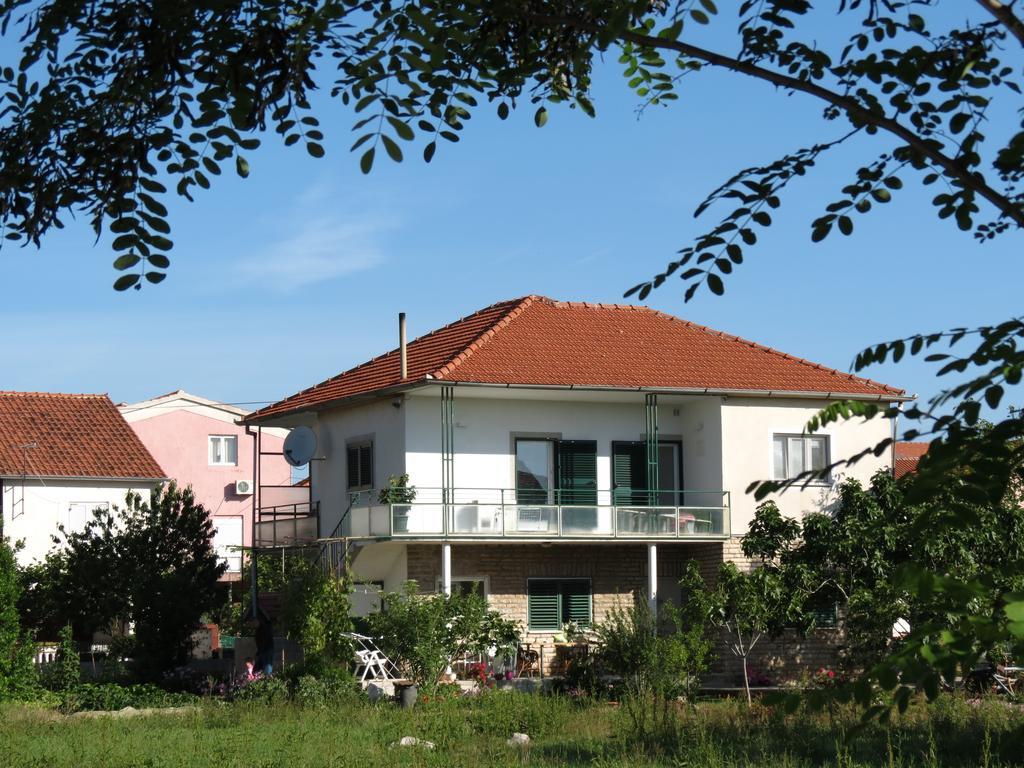 Apartments Grubisin Tribalj Buitenkant foto